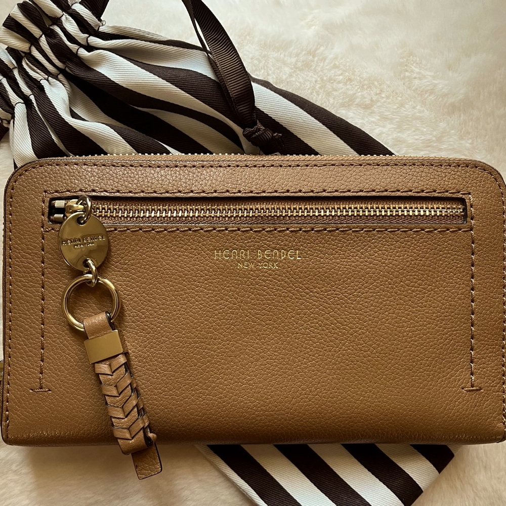 henri bendel wallet